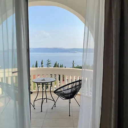 Casa de hóspedes Bellevue 4*